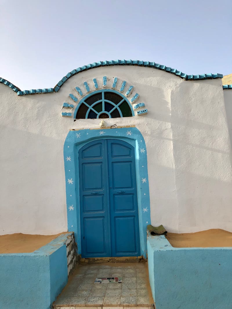 Colour and geometry around a Nubian house threshold